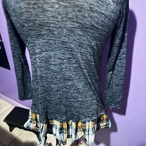 Gray Plaid Hem Women's Top